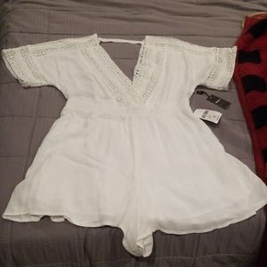 White forever 21 romper